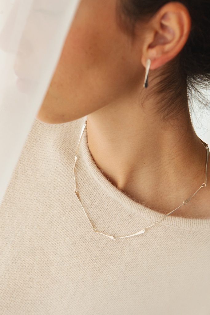 NECKLACE LASSO TWISTED BONE K1.25 Silver