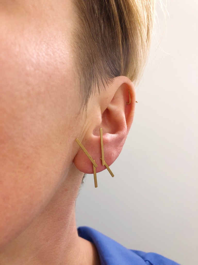 EARRINGS Panayiotis Panayi 024.1  clock 5am/pm