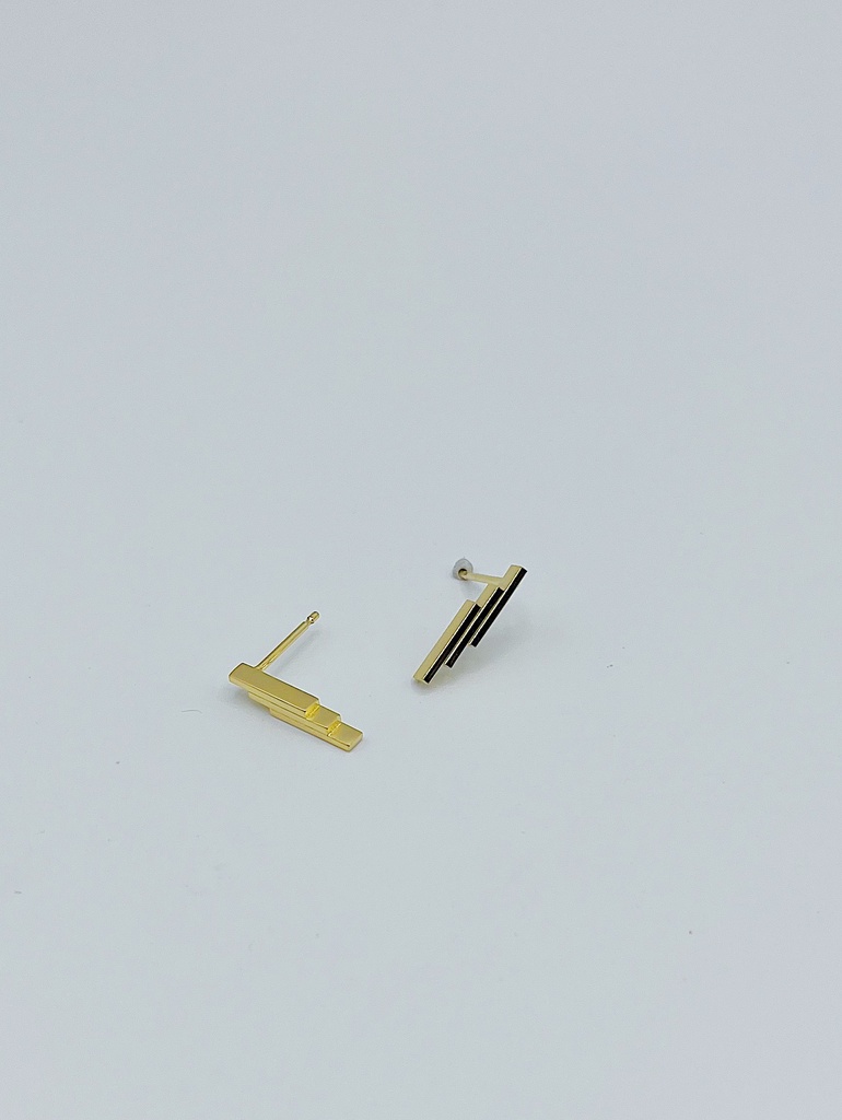 EARRINGS Liesbeth Gemels O16.27