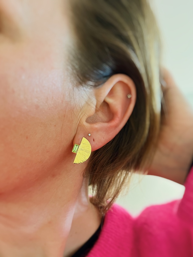 EARRINGS Liesbeth Gemels O16.30
