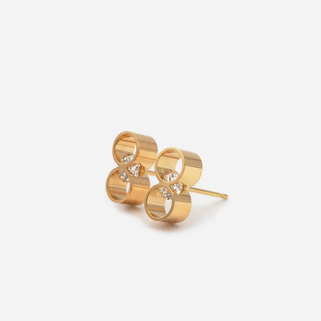Januka_Con Earrings Short 3.webp