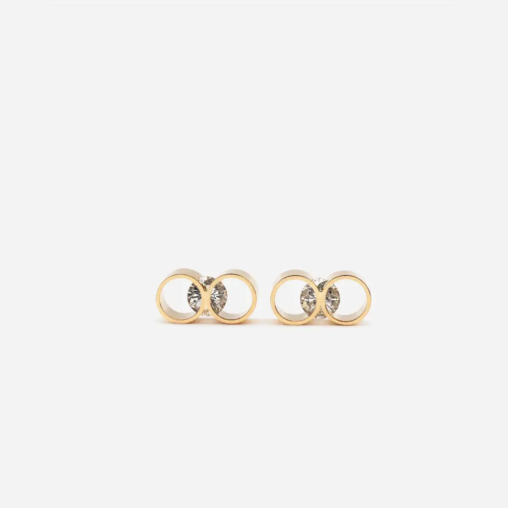 Januka_Con Earrings Short 2.webp