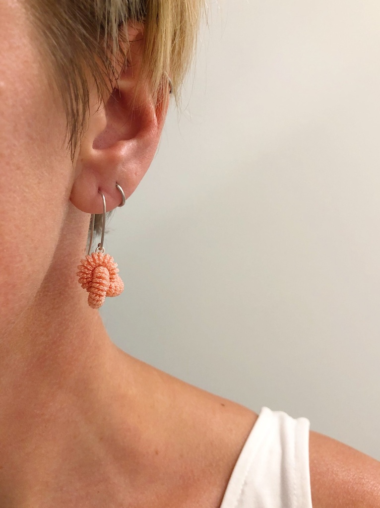EARRINGS Anke Hennig O11.1 Rose