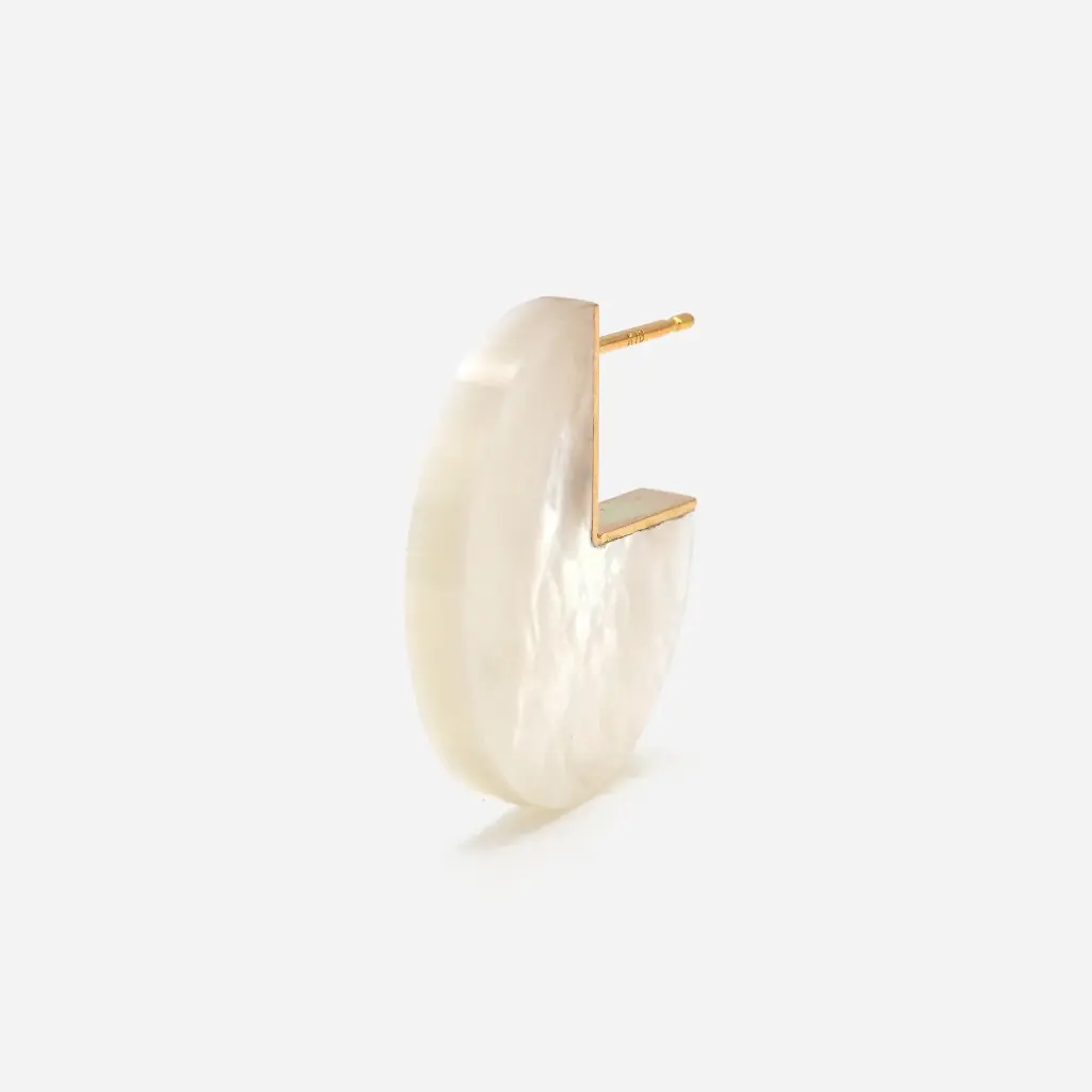 Januka_Slice Earring 18mm Shell Mini 2.webp