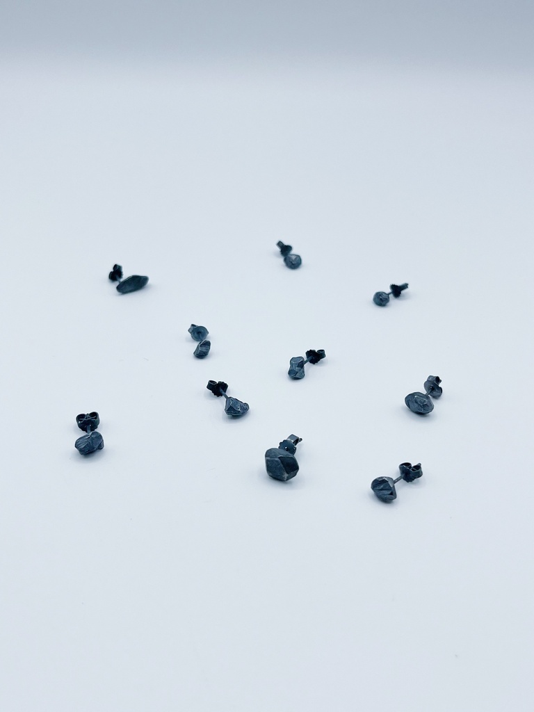 EARSTUD LASSO RU O1.122 black