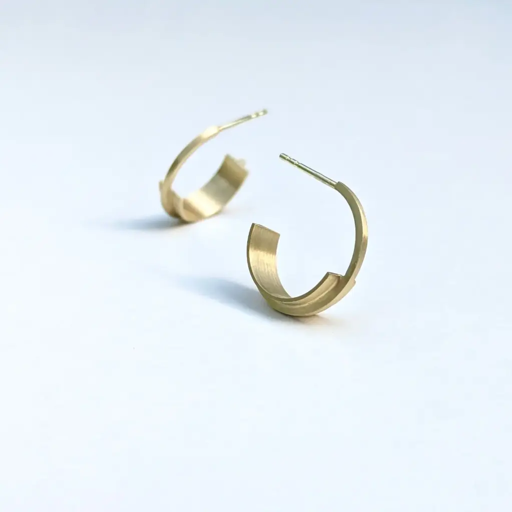 EARRINGS Ans Houben O17.1