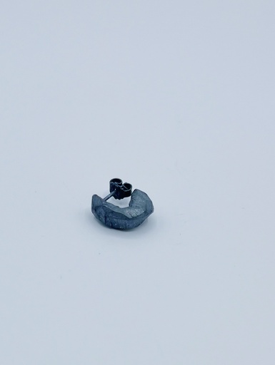 [O1.123 black] EARSTUD LASSO RU O1.123 Black