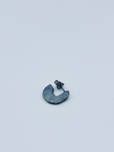 [O1.124 black] EARSTUD LASSO RU O1.124 black