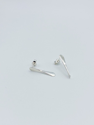 [O1.5 silver] EARRINGS LASSO TWISTED BONE O1.5 Silver