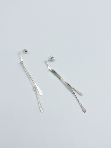 [O1.6 silver] EARRINGS LASSO TWISTED BONE O1.6 Silver 
