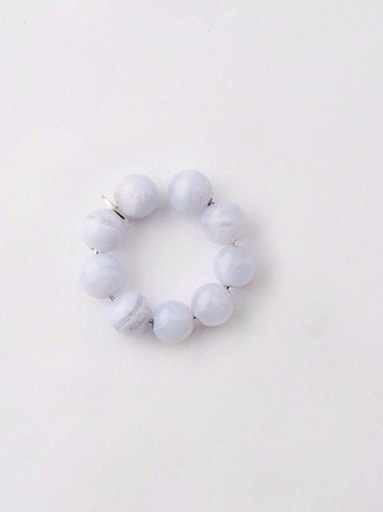 [E19.1 Chalcedony] EARCUFF Mussels & Muscels E19.1 Chalcedony
