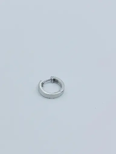 [O1.117 silver mat] Earring LASSO