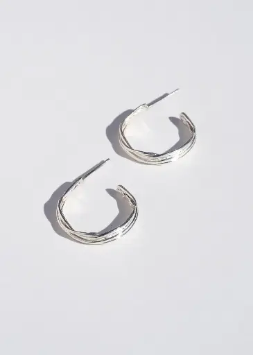 [O33.9] EARRINGS Swim To The Moon O33.9