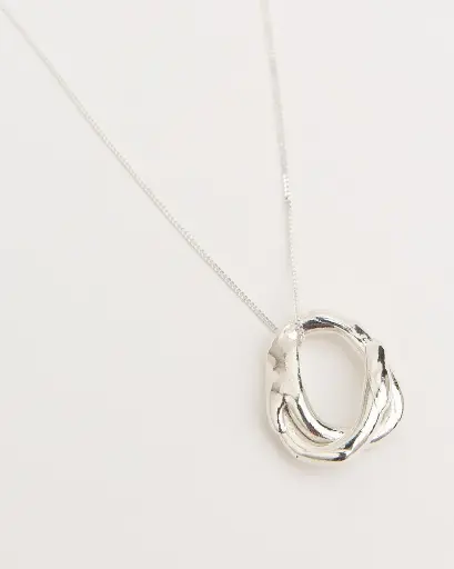 [K43.6] Necklace
