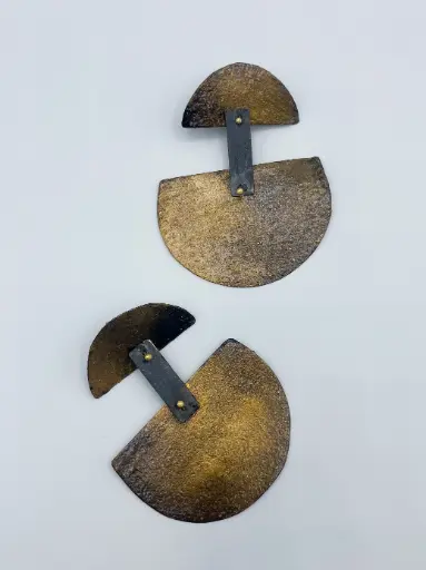 [O7.1-12] Earrings