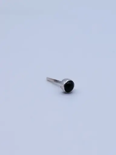 [O1.34 silver onyx] Earring LASSO