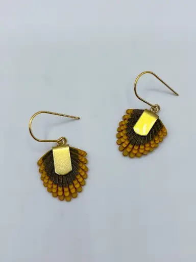 [O4.2-8] Earrings