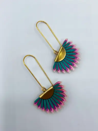 [O4.4-1-3] Earrings