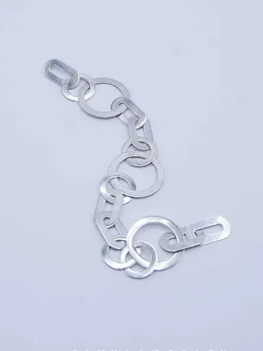 [O1.147 silver] Earring LASSO